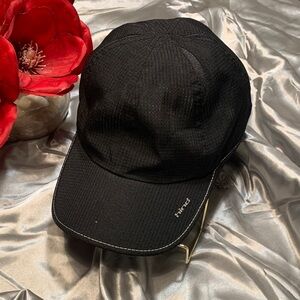 🌹HIND • Unisex Black Lightweight Casual Baseball Cap with Logo
